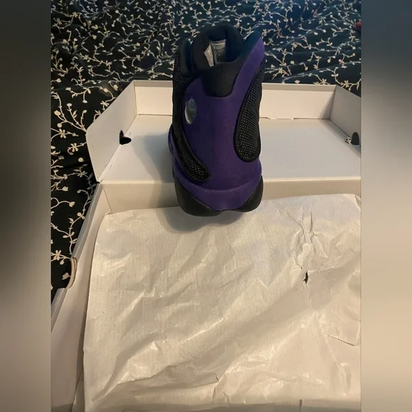 Air Jordan Retro 13 Black/Court Purple/White - Picture 4 of 11